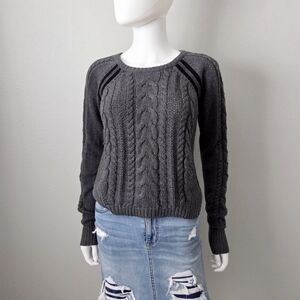 Athleta Chunky Cable Knit Gray & Black Crewneck Sweater, Size Extra Small